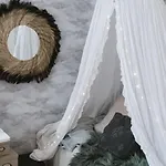 Hali - Hideaway Apartmán