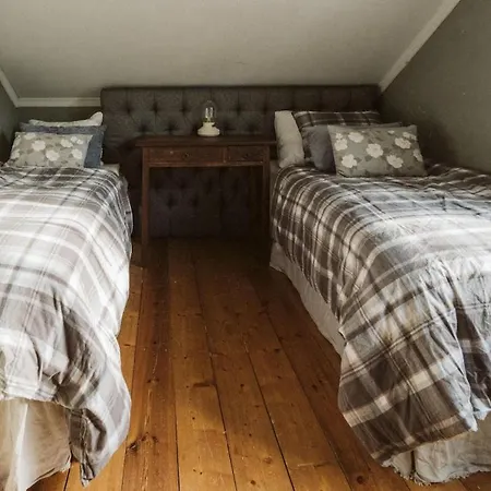 Hali - Hideaway Raasepori