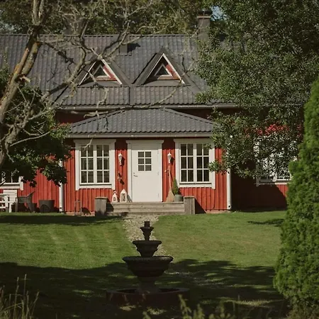Hali - Hideaway Raseborg