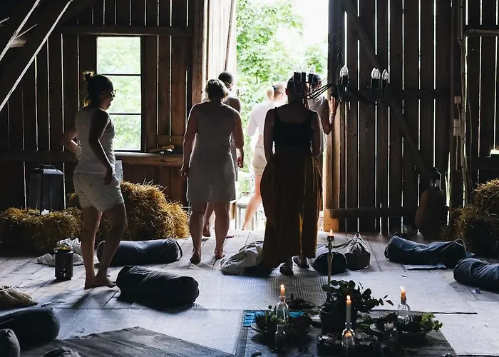 Hali - Hideaway * Raseborg